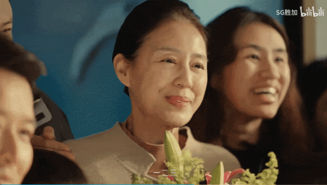 QQ 25周年：用17076个真实故事讲述品牌的热诚初心-2.gif