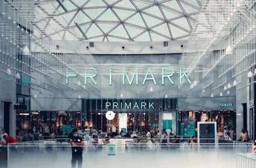 打死不做电商的Primark，为什么一年能赚800亿，还比做电商的同行增长更快？-3.jpeg