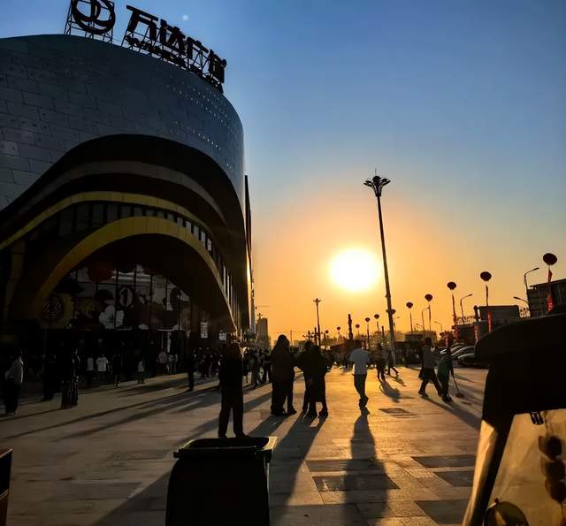 国庆假期，消失的网红城市-5.jpg