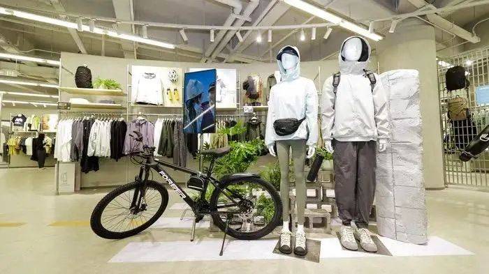 直播首秀成交超1500万，59岁主播如何重塑美特斯邦威-8.jpeg