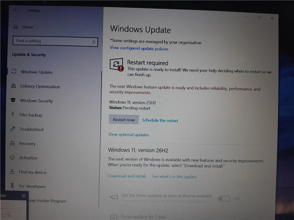 想留Win10太难了!电脑凌晨1点自动更新Win 11:用户称根本没点同意