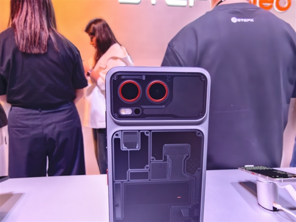 阶跃STEPX Neo智能体手机首发上手:AI能自主执行命令 3999元