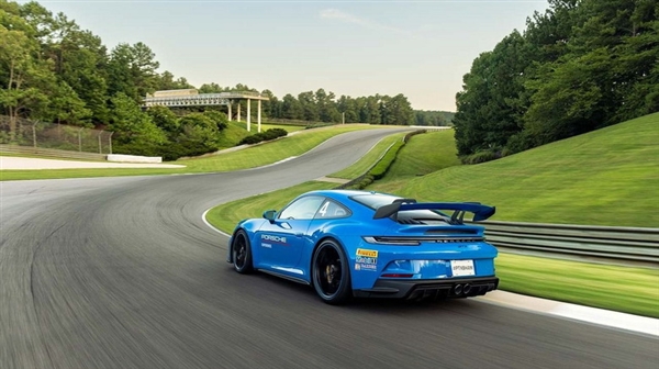 保时捷开班教漂移!半天1万元:全程使用911 GT3