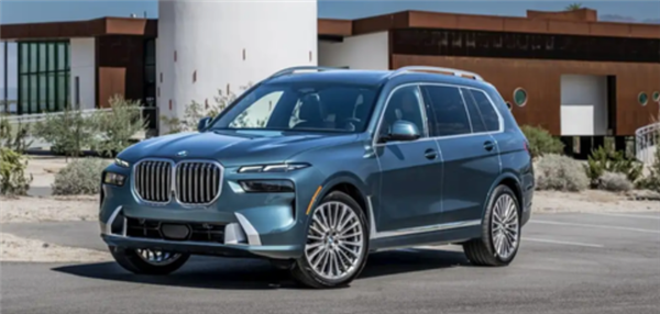 宝马首款三排纯电SUV!iX7伪装车曝光:预计2027年登场