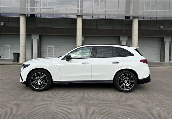 3.0T直列六缸、4.2秒破百!奔驰AMG GLC 53上市:59.9万元